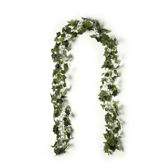 6ft Ivy Chain Garland, selling as a pack of 4 - Picture 1 of 1